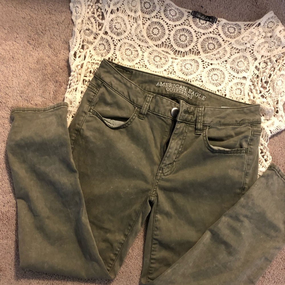 American Eagle jegging crop pants size 4
